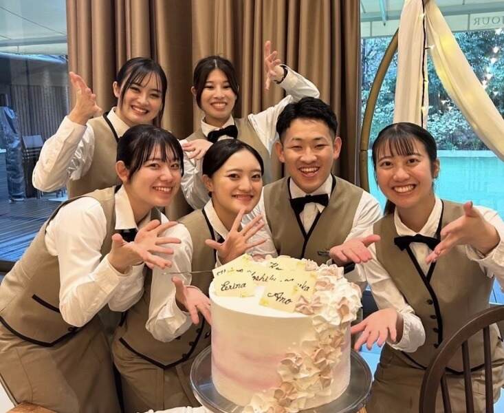 同年代のスタッフが楽しく働いています!