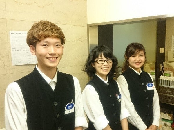 人気のカフェへようこそ！