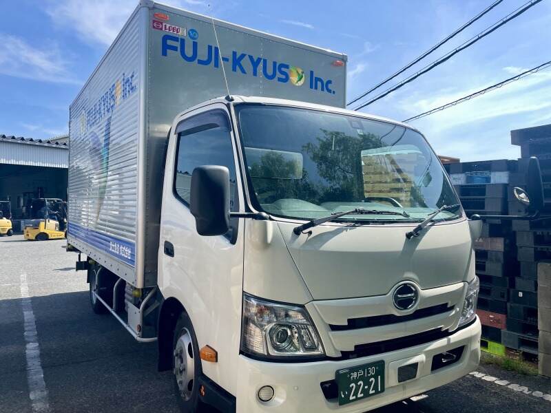 乗って頂くトラックです