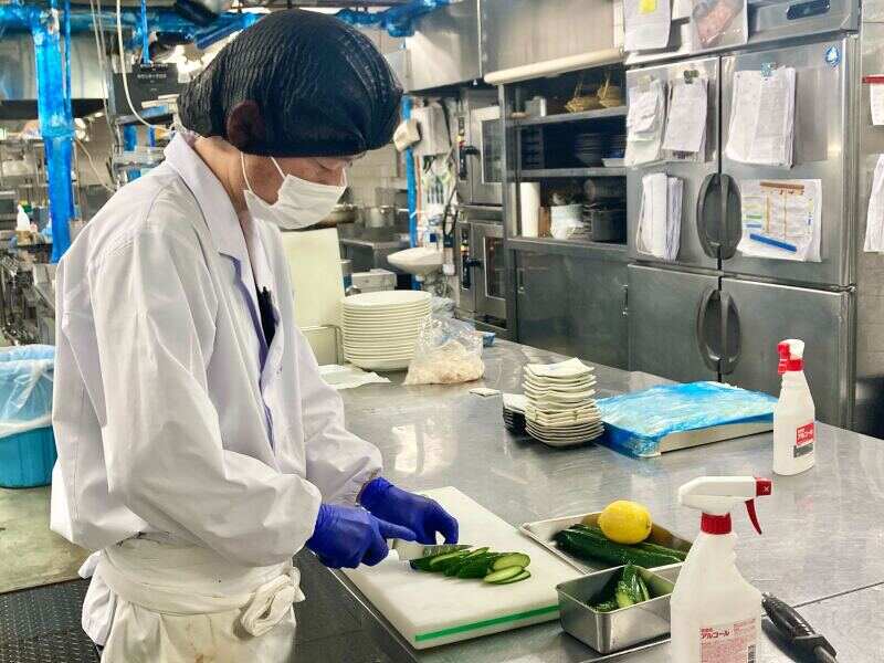 お皿洗いだけのお仕事です！