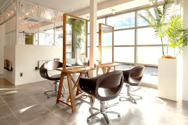 Salon 02.jpg