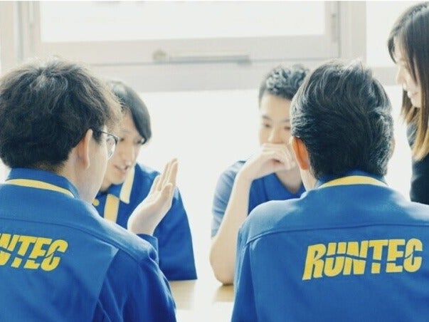 8a3f7530 9063 4dfa 9d1d 13ca8c6cb0e9