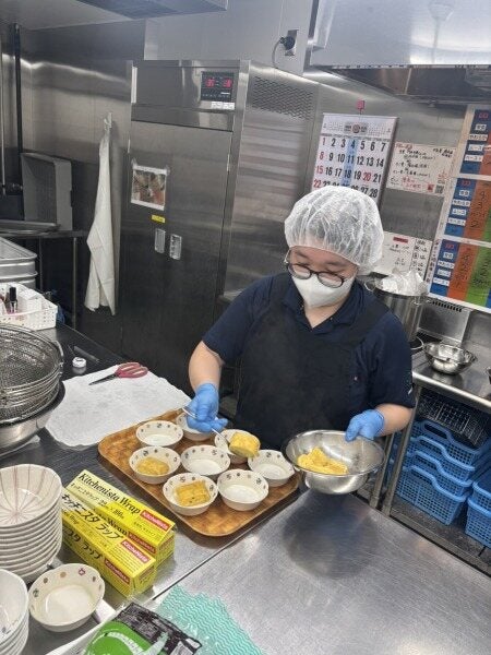 温め＆盛り付けがメインです◎