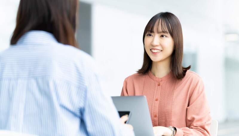 週3日～選べるシフト多数★髪色・服装自由