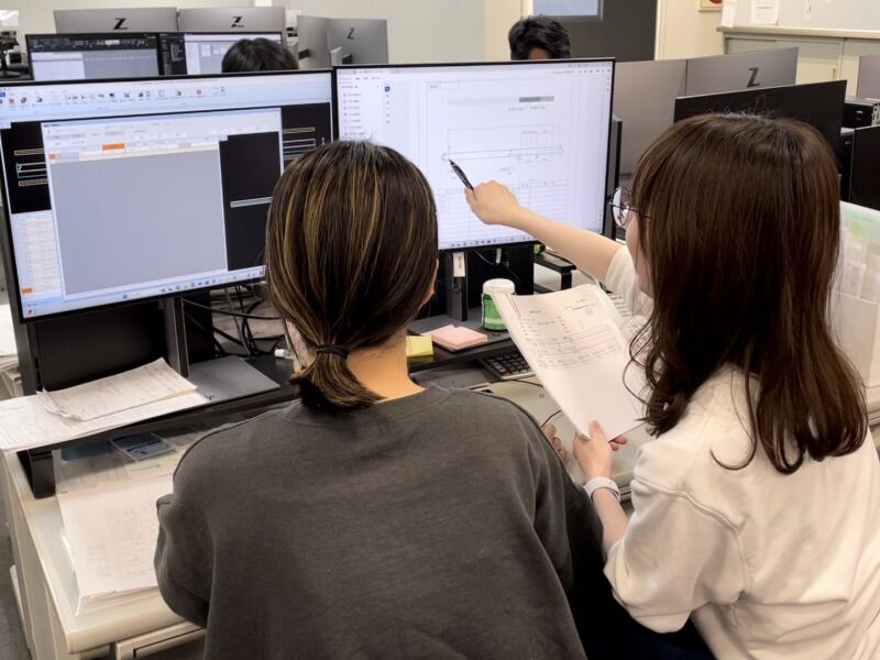 慣れるまで、丁寧に教えていきます。