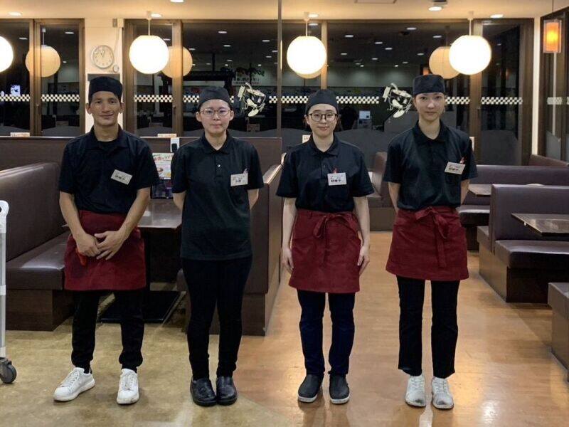 未経験スタートで活躍中のスタッフばかり♪