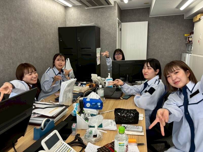 私達が面接します