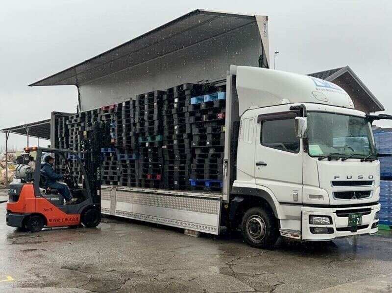 ピカピカの新車が入ってきています◎