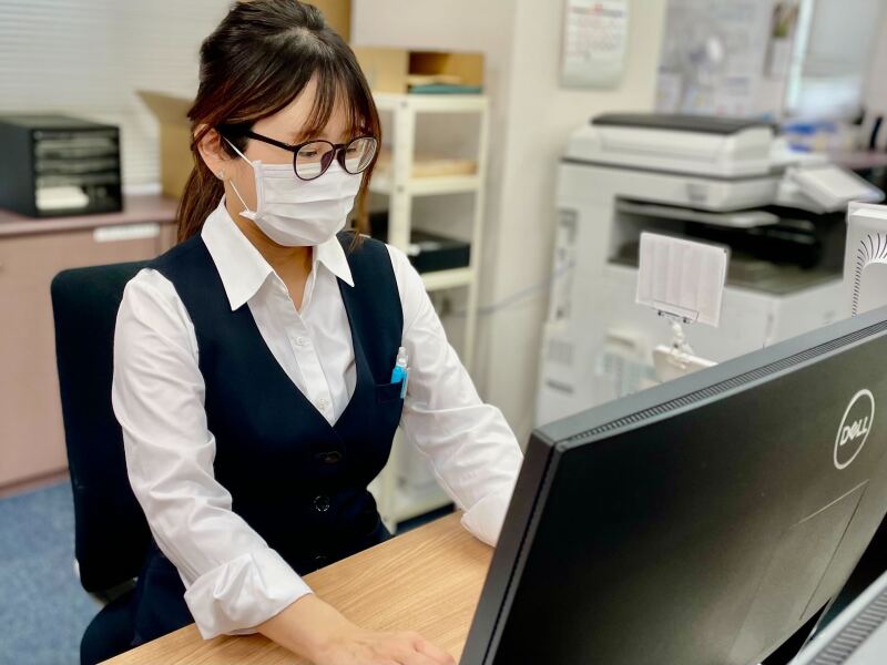 窓口対応や、資料作成をお願いします。