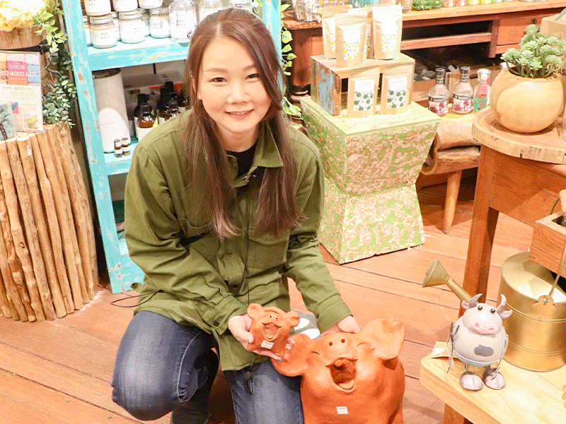 お洋服だけでなく、心ときめく雑貨達も。