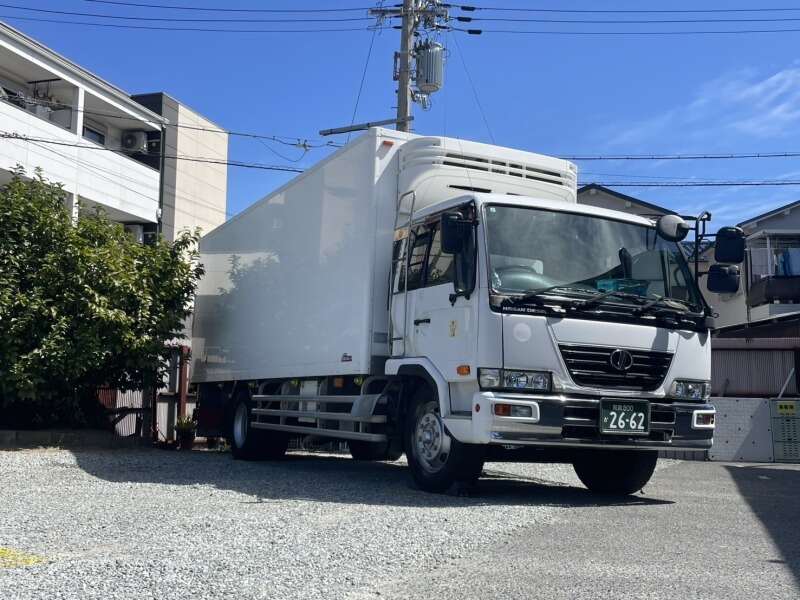 S  176930822 0