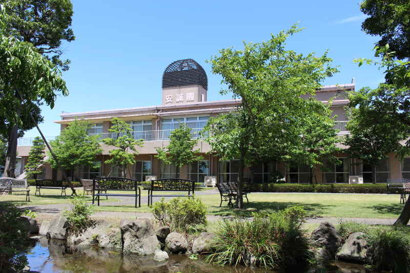 四季折々の花木が咲きます♪