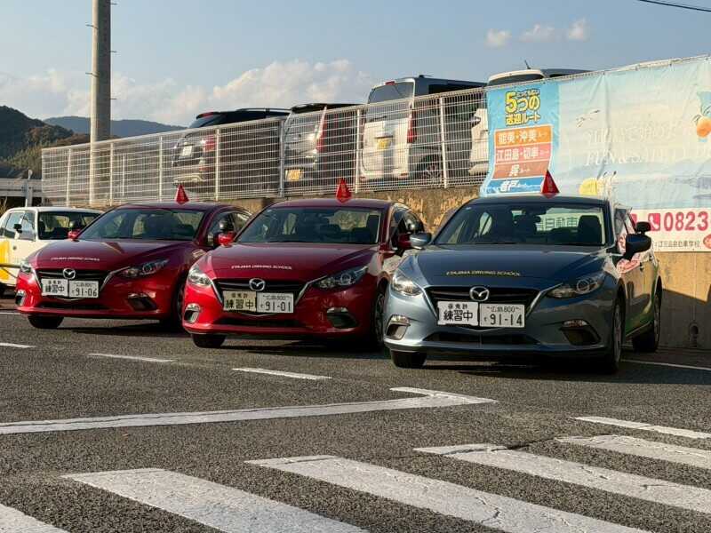 自動車学校の指導員を募集しております！